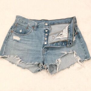 Levi’s 501 W31 (US 12/13) Denim Women’s Jeans Shorts Distressed High Rise